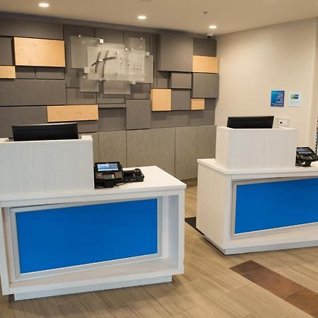 Holiday Inn Express & Suites - Louisville N - Jeffersonville By Ihg Luaran gambar