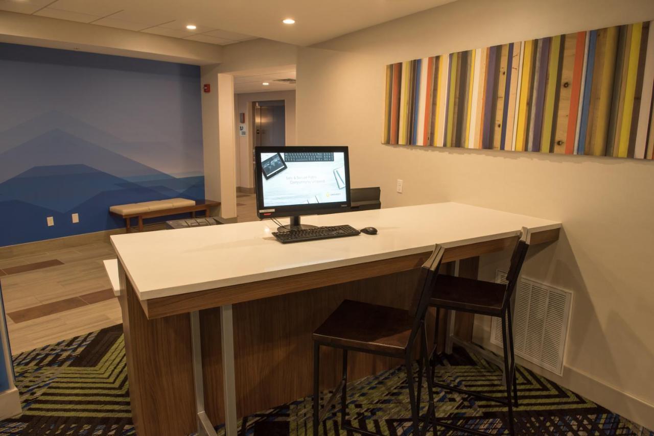 Holiday Inn Express & Suites - Louisville N - Jeffersonville By Ihg Luaran gambar