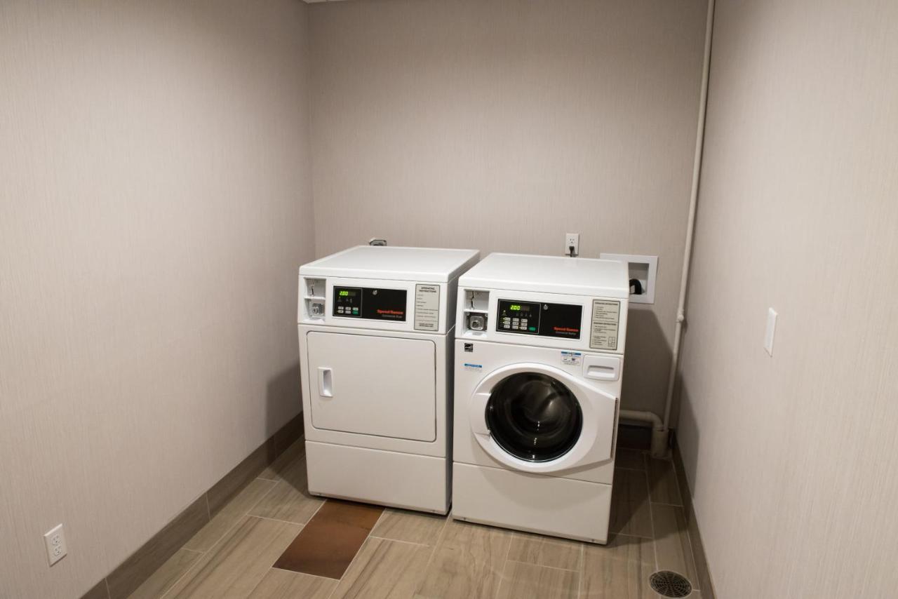 Holiday Inn Express & Suites - Louisville N - Jeffersonville By Ihg Luaran gambar